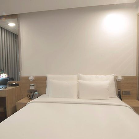 Elite Homestay Ha Long Exteriör bild