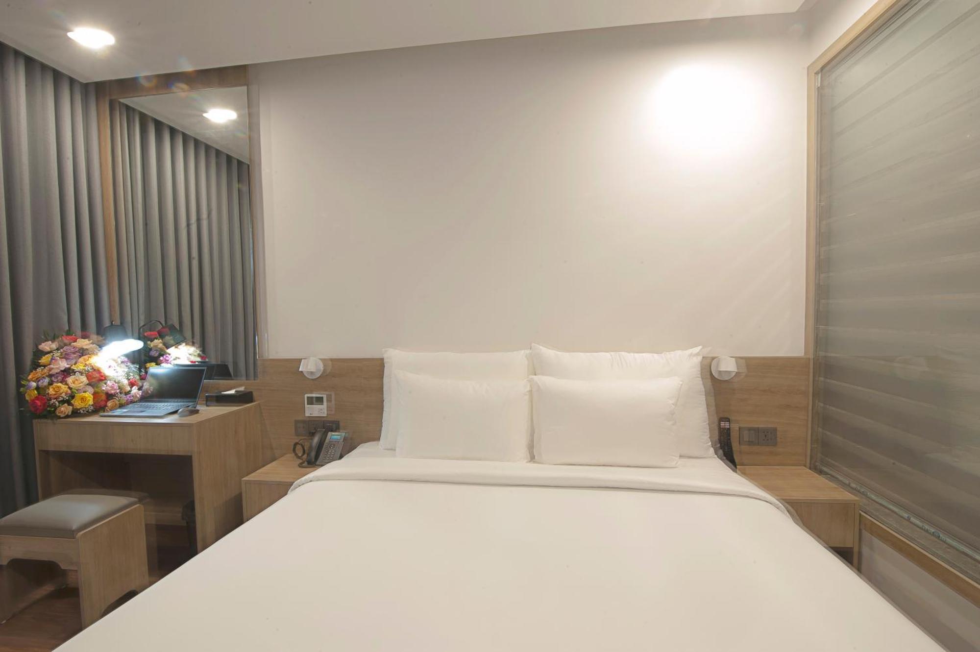Elite Homestay Ha Long Exteriör bild